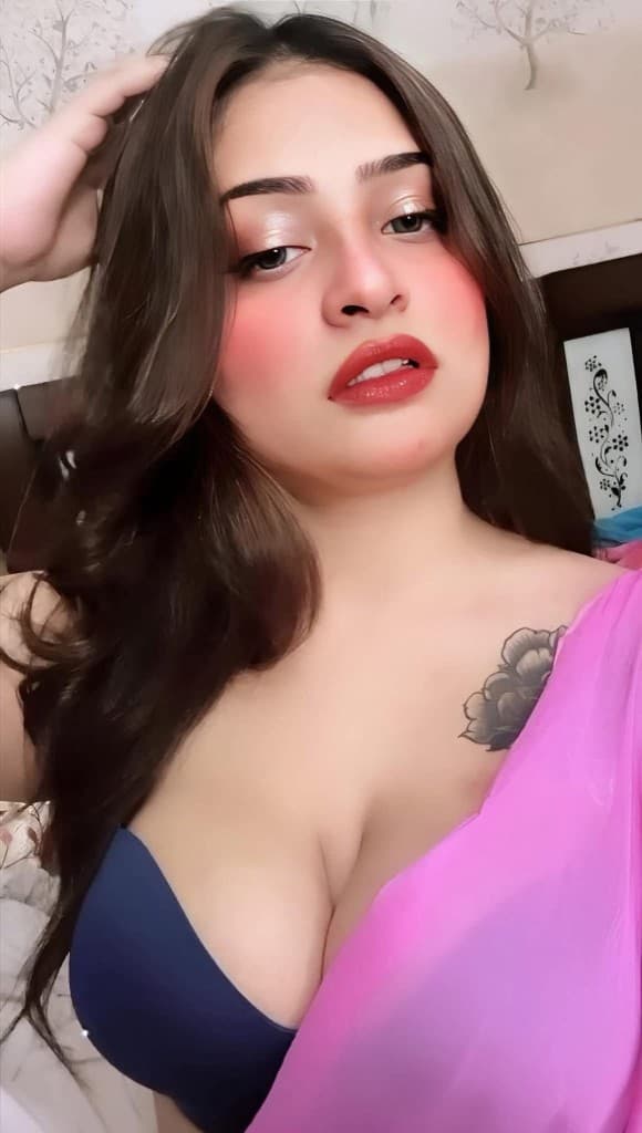 আমি আমার ধন্টা ওর ধোনের সাথে লাগিয়ে ঘষতে শুরু করলাম